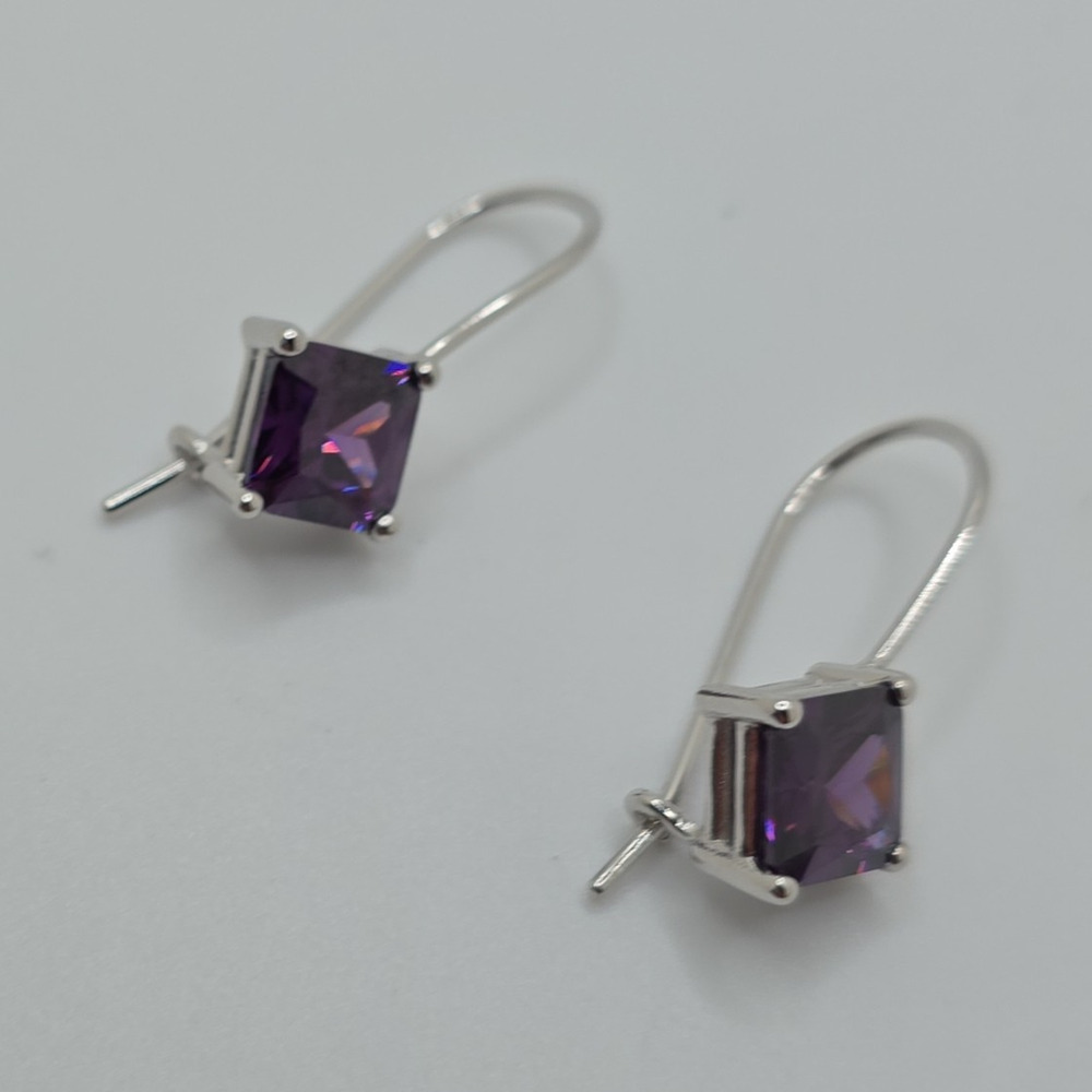 Silver Tone Dangle/Drop Earrings Purple Amethyst Square Prong Leverback Lobe